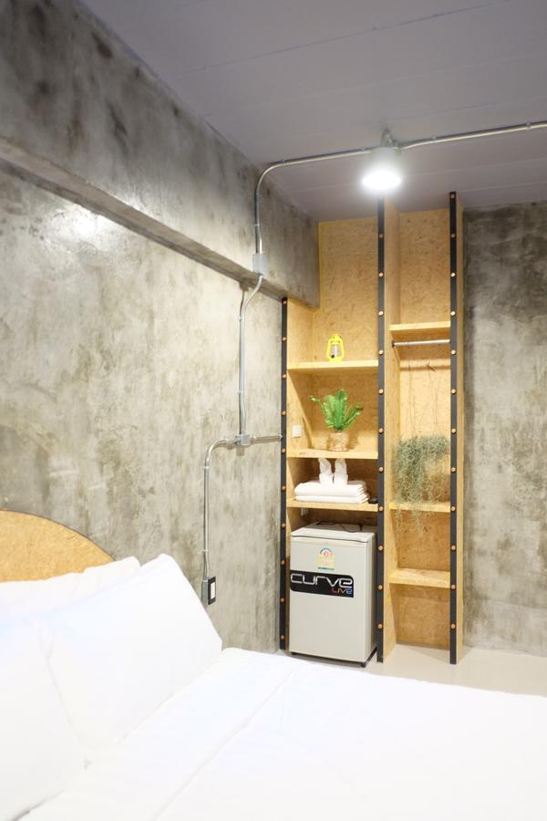 Area 69 Aparthotel Bangkok Exterior photo